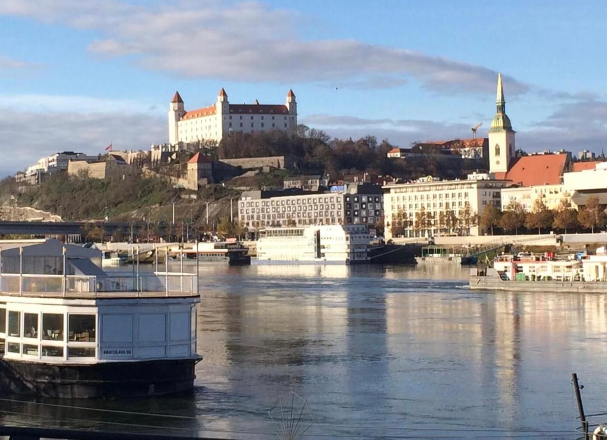 Nice Flat Under The Castle Bratislava Exterior foto